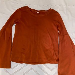 70s style flared sleeve burnt orange top!